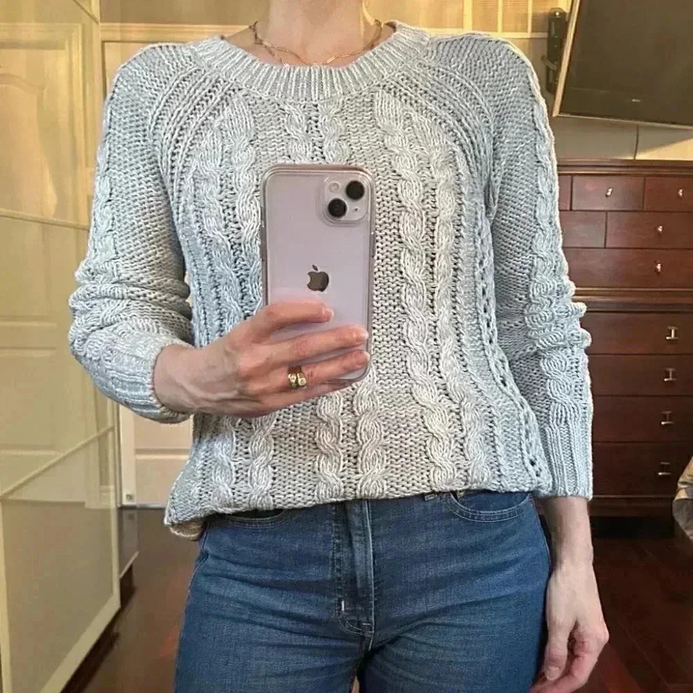 GAP Grey Cable Knit Sweater Cotton Crewneck Fisherman Pullover Size Small - Picture 15 of 16